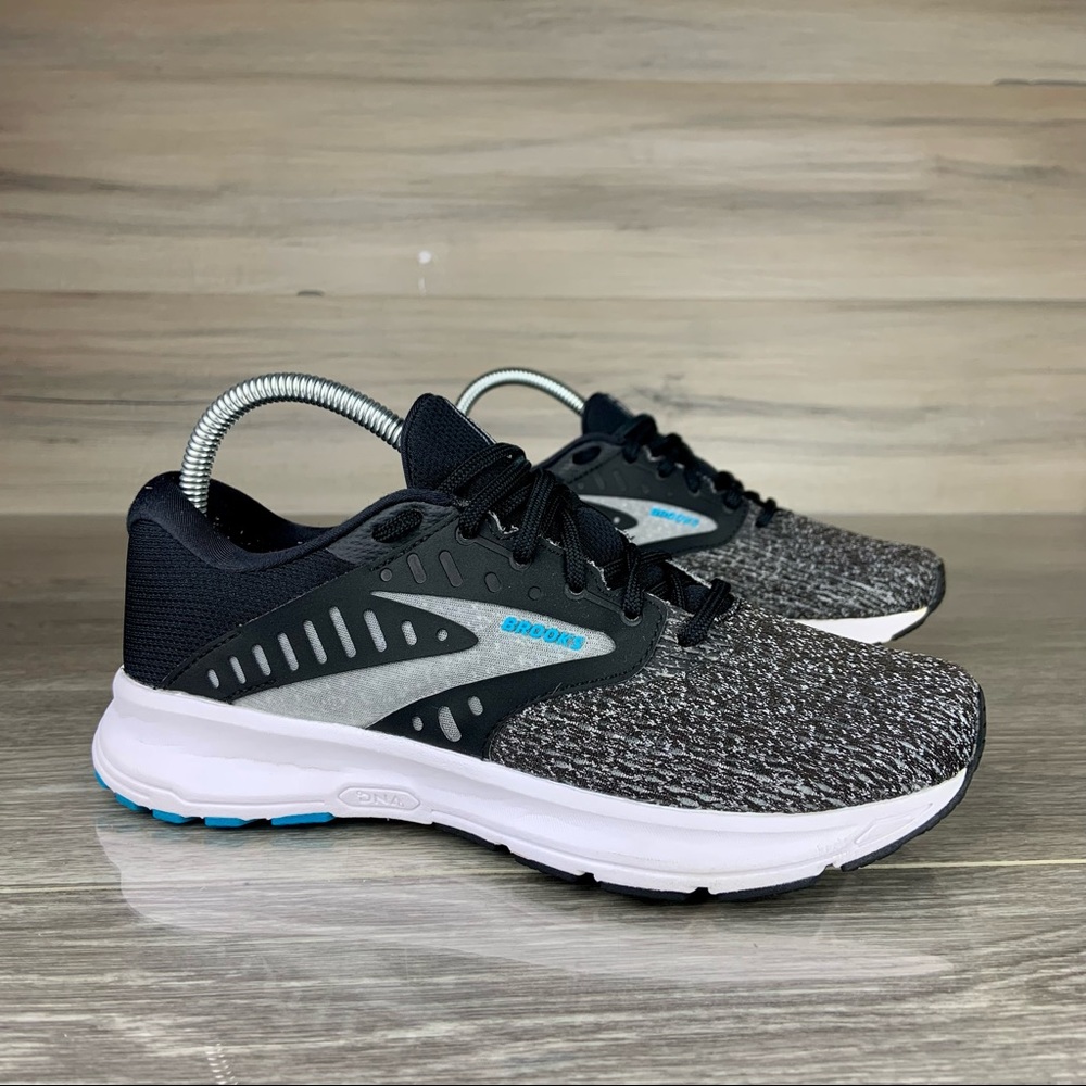 Grey womens brooks range 2 running walking shoes size 7.5